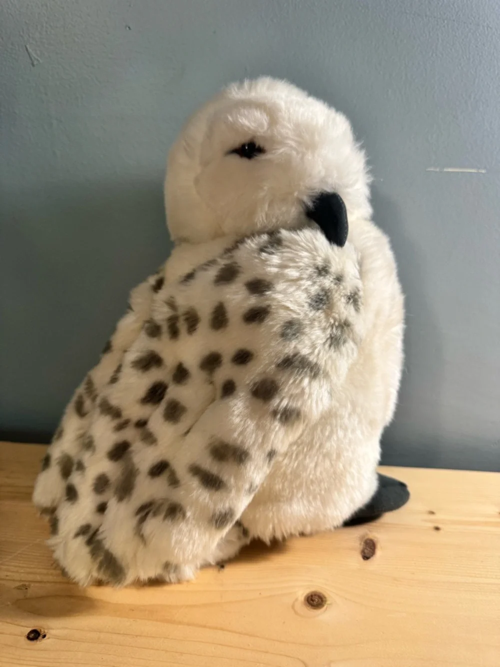 HARRY POTER Plush Snowy Owl Stuffed Animal - Cream and Brown Speckled
